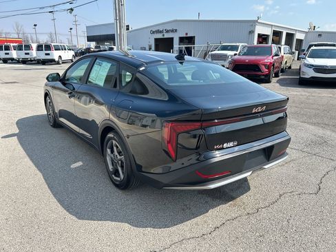 Used 2025 Kia K4 LXS image 5