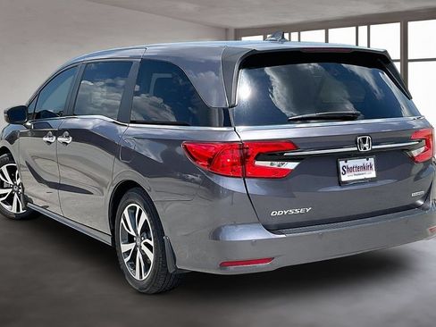 Certified 2024 Honda Odyssey Touring image 4