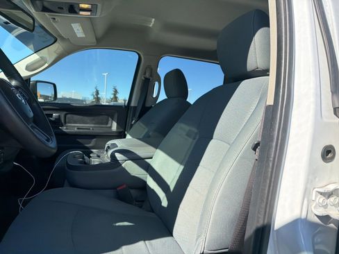 Used 2016 RAM 1500 Express image 3