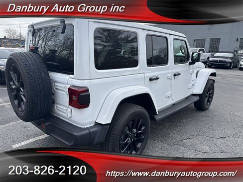 Used 2024 Jeep Wrangler Unlimited Sahara AWD/4WD image 6