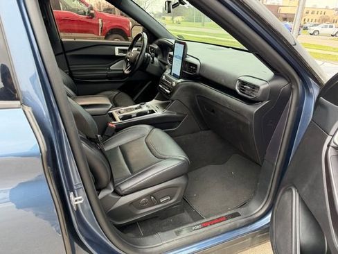 Used 2020 Ford Explorer ST w/ ST Street Pack image 10