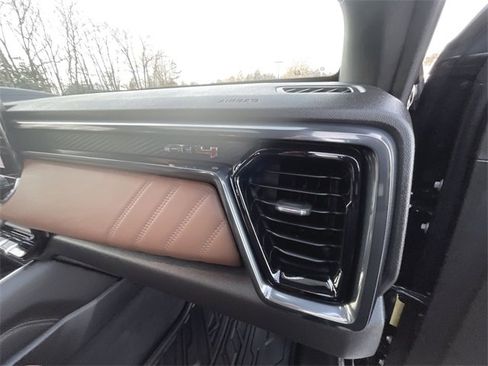 Certified 2024 GMC Canyon AT4 w/ AT4 Premium Package image 29