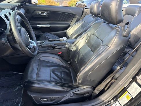 Used 2017 Ford Mustang GT Premium w/ Equipment Group 401A RWD image 21