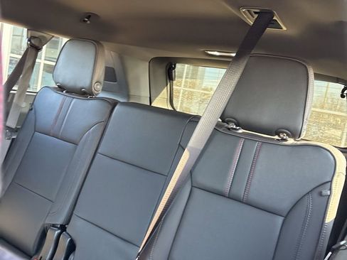 Used 2024 Chevrolet Suburban RST w/ Luxury Package image 11