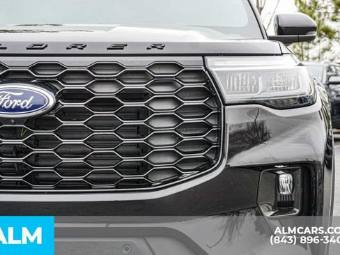 Used 2025 Ford Explorer ST-Line AWD/4WD image 11