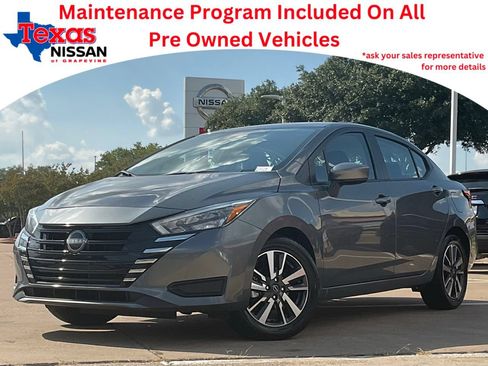 Used 2025 Nissan Versa SV FWD image 1