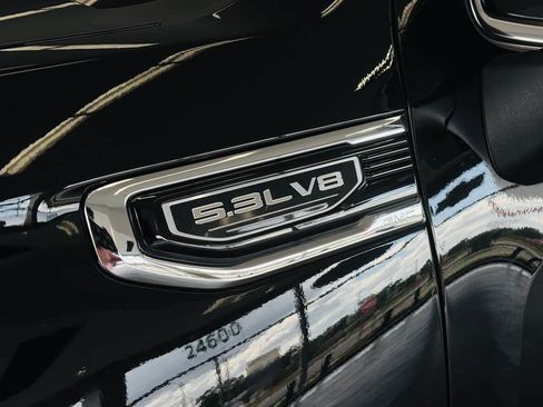 Used 2022 GMC Sierra 1500 SLT w/ SLT Convenience Package AWD/4WD image 18