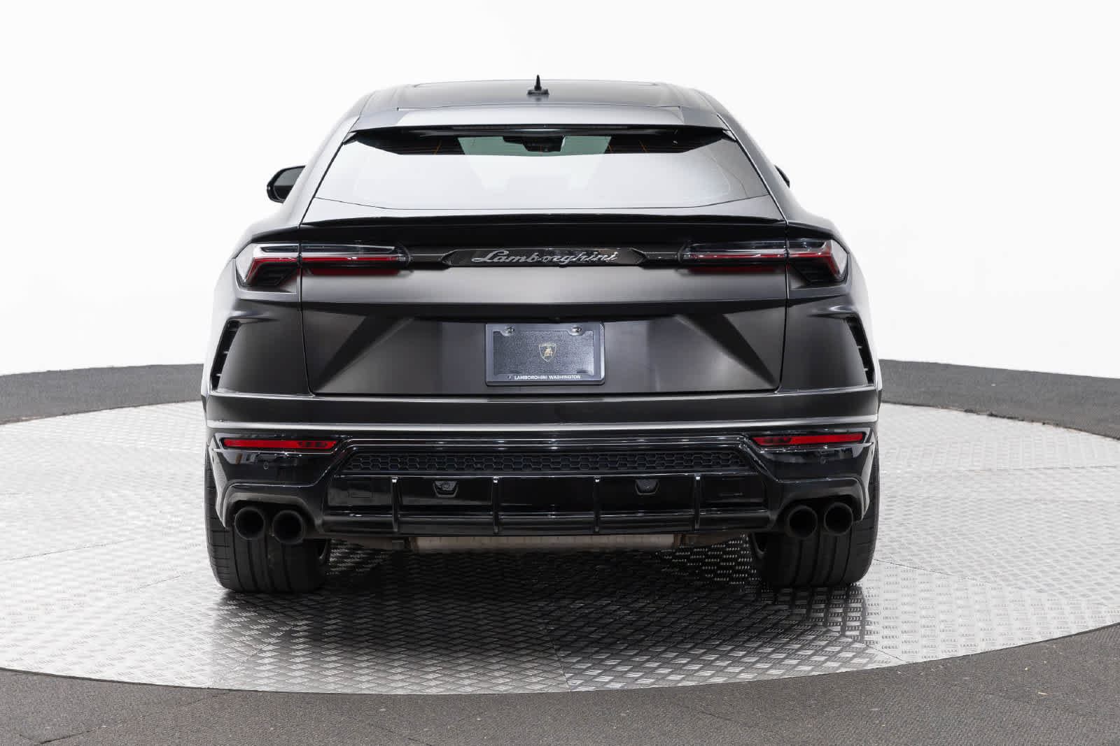 Used 2021 Lamborghini Urus AWD/4WD image 5