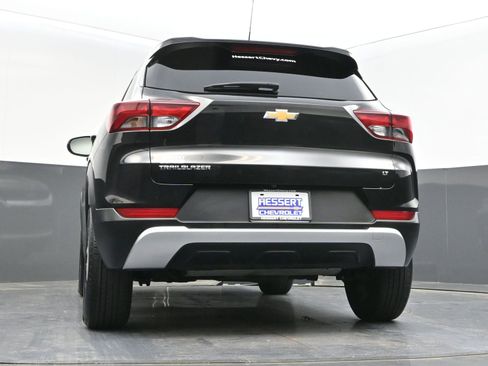 Used 2023 Chevrolet TrailBlazer LT FWD image 40