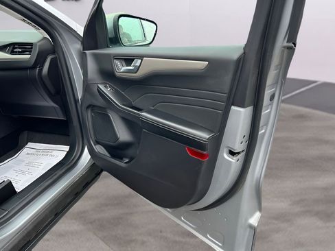 Used 2022 Ford Escape SEL w/ Technology Package image 20