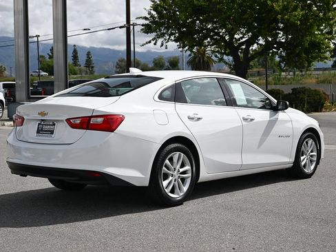 Used 2016 Chevrolet Malibu LT FWD image 4