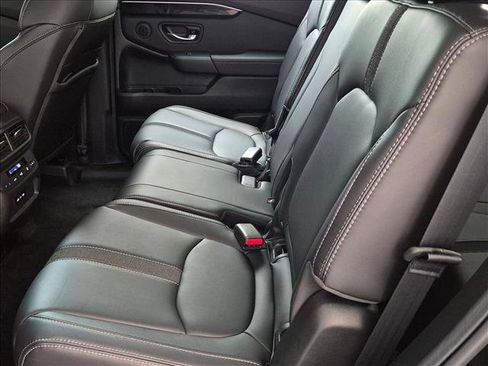 Certified 2024 Honda Pilot EX-L image 17