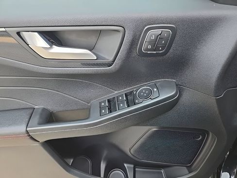 Used 2026 Ford Escape ST-Line Elite AWD/4WD image 16