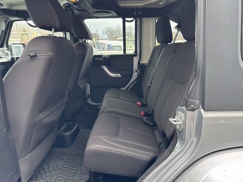 Used 2014 Jeep Wrangler Unlimited Sahara w/ Max Tow Package image 16