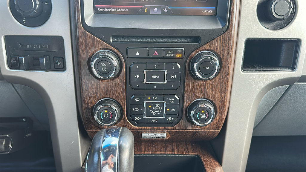 Used 2014 Ford F150 Lariat w/ Equipment Group 502A Luxury AWD/4WD image 29
