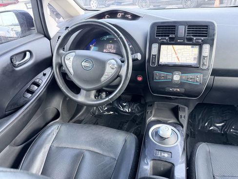 Used 2015 Nissan Leaf SL w/ Premium Package FWD image 16