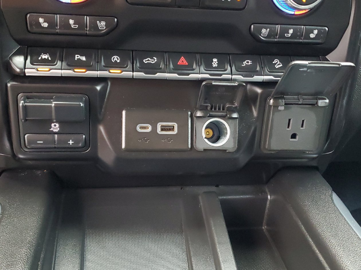 Used 2020 GMC Sierra 1500 Denali w/ Denali Ultimate Package AWD/4WD image 25