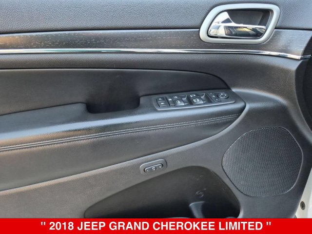 Used 2018 Jeep Grand Cherokee Limited AWD/4WD image 10