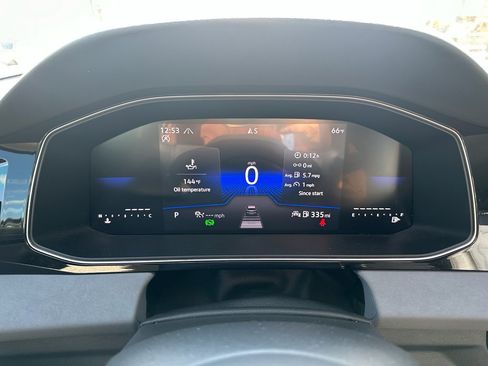 Used 2025 Volkswagen Jetta SE w/ Black Wheel Package image 15