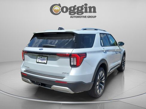 New 2026 Ford Explorer Platinum AWD/4WD image 3