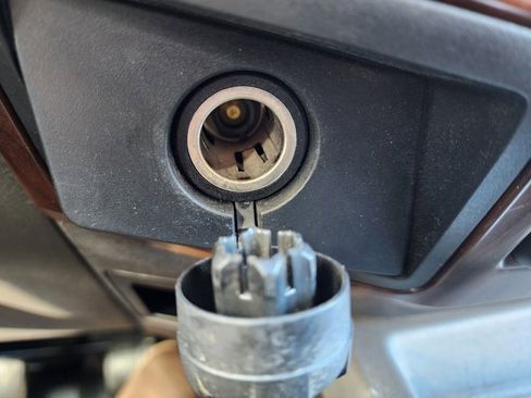 Used 2013 Ford F250 Lariat w/ Chrome Pkg image 38