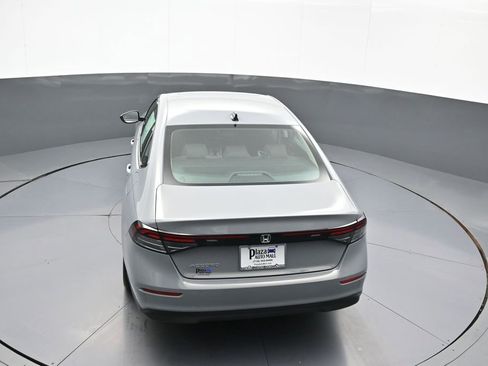 Used 2025 Honda Accord SE image 39