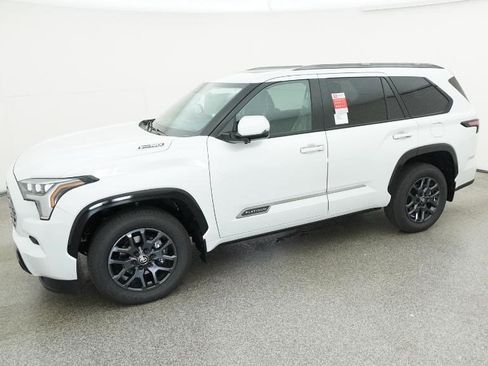 New 2026 Toyota Sequoia Platinum image 7