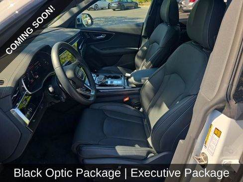 Used 2025 Audi Q8 Prestige w/ Prestige Package AWD/4WD image 3