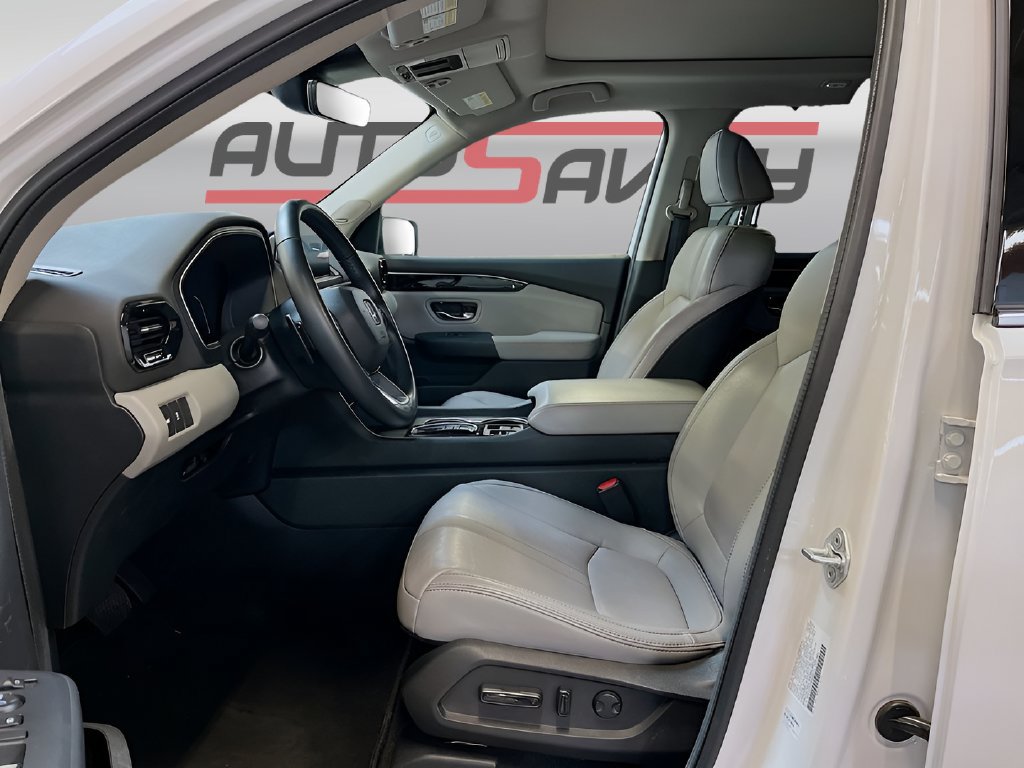 Used 2024 Honda Pilot Touring image 22