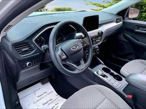 Certified 2022 Ford Escape SE AWD/4WD image 13