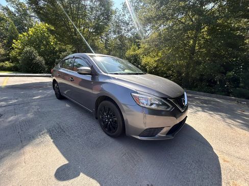 Used 2017 Nissan Sentra S FWD image 9