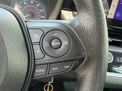 Used 2023 Toyota Corolla LE FWD image 23