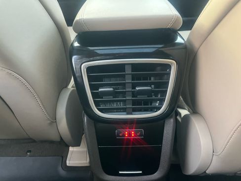 Used 2023 Lincoln Nautilus Reserve w/ Equipment Group 201A image 20