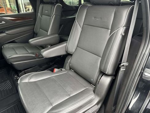 Used 2021 Cadillac Escalade Premium Luxury w/ Driver Assist Tech Package image 34