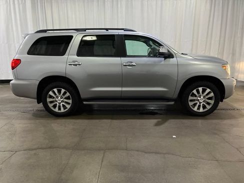 Used 2015 Toyota Sequoia Limited AWD/4WD image 3