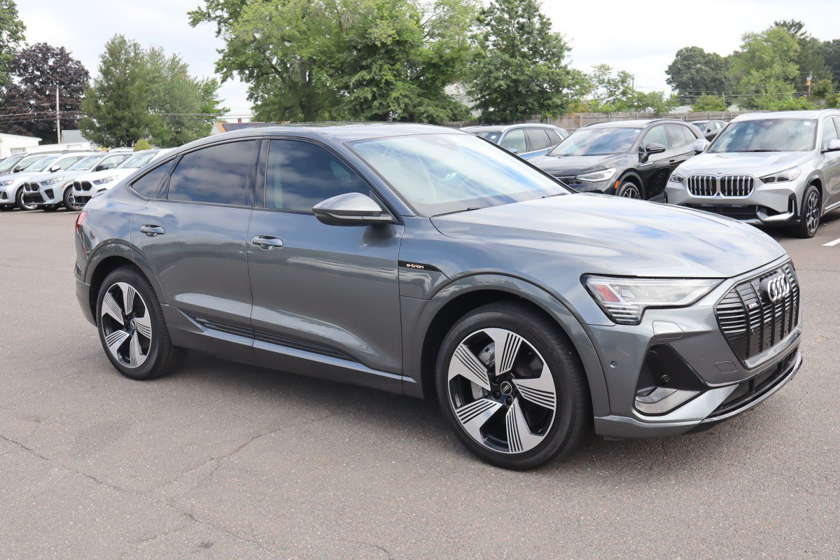 Used 2021 Audi e-tron Prestige w/ Prestige Package AWD/4WD image 3