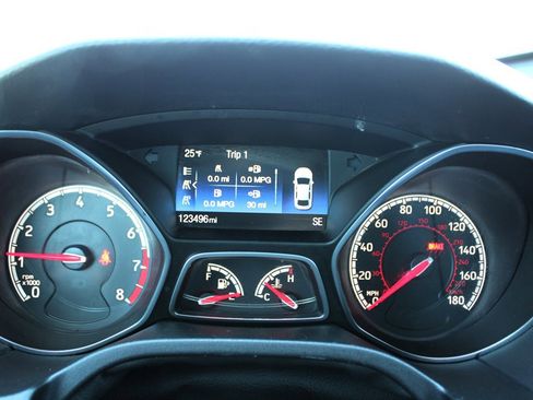 Used 2018 Ford Focus ST image 22