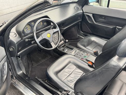 Used 1990 Ferrari Mondial T Cabriolet image 13