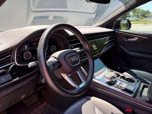 Used 2022 Audi Q8 Premium Plus AWD/4WD image 10