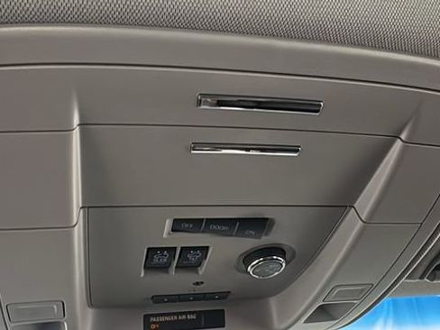 Used 2019 Chevrolet Suburban Premier image 33