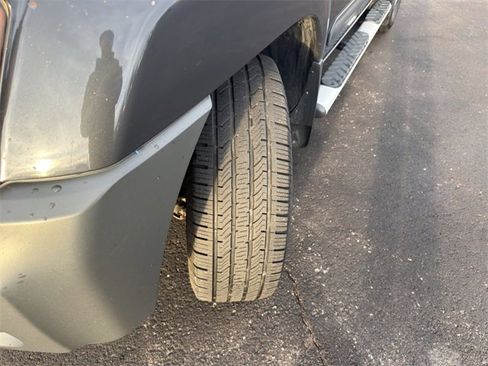 Used 2013 Nissan Xterra S image 26