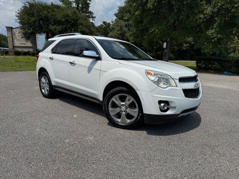 Used 2010 Chevrolet Equinox LTZ FWD image 36