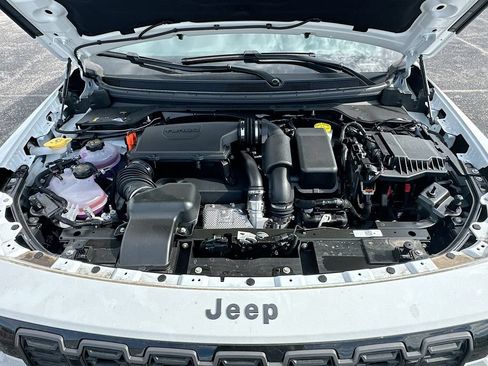 New 2026 Jeep Cherokee Laredo AWD/4WD image 34