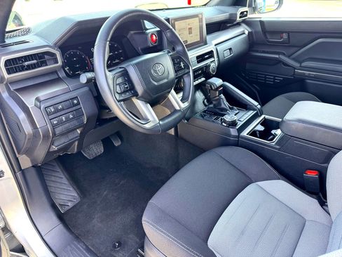 Used 2025 Toyota 4Runner TRD Off-Road image 13