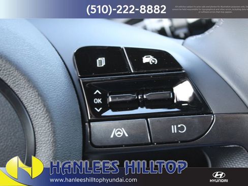 New 2025 Hyundai Elantra SEL image 30