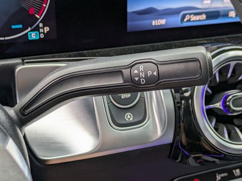 New 2025 Mercedes-Benz GLB 250 image 27