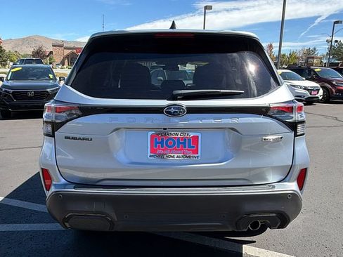 Used 2025 Subaru Forester Touring AWD/4WD image 4