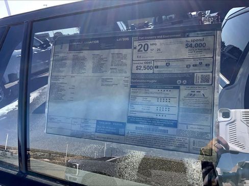 New 2026 Lincoln Aviator Reserve w/ Luxury Package image 22