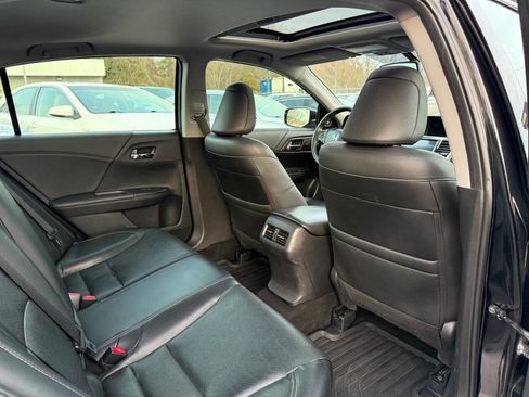 Used 2017 Honda Accord EX-L image 14