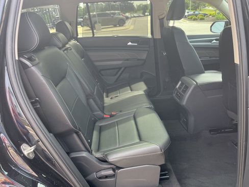 Used 2022 Volkswagen Atlas SEL R-Line AWD/4WD image 37
